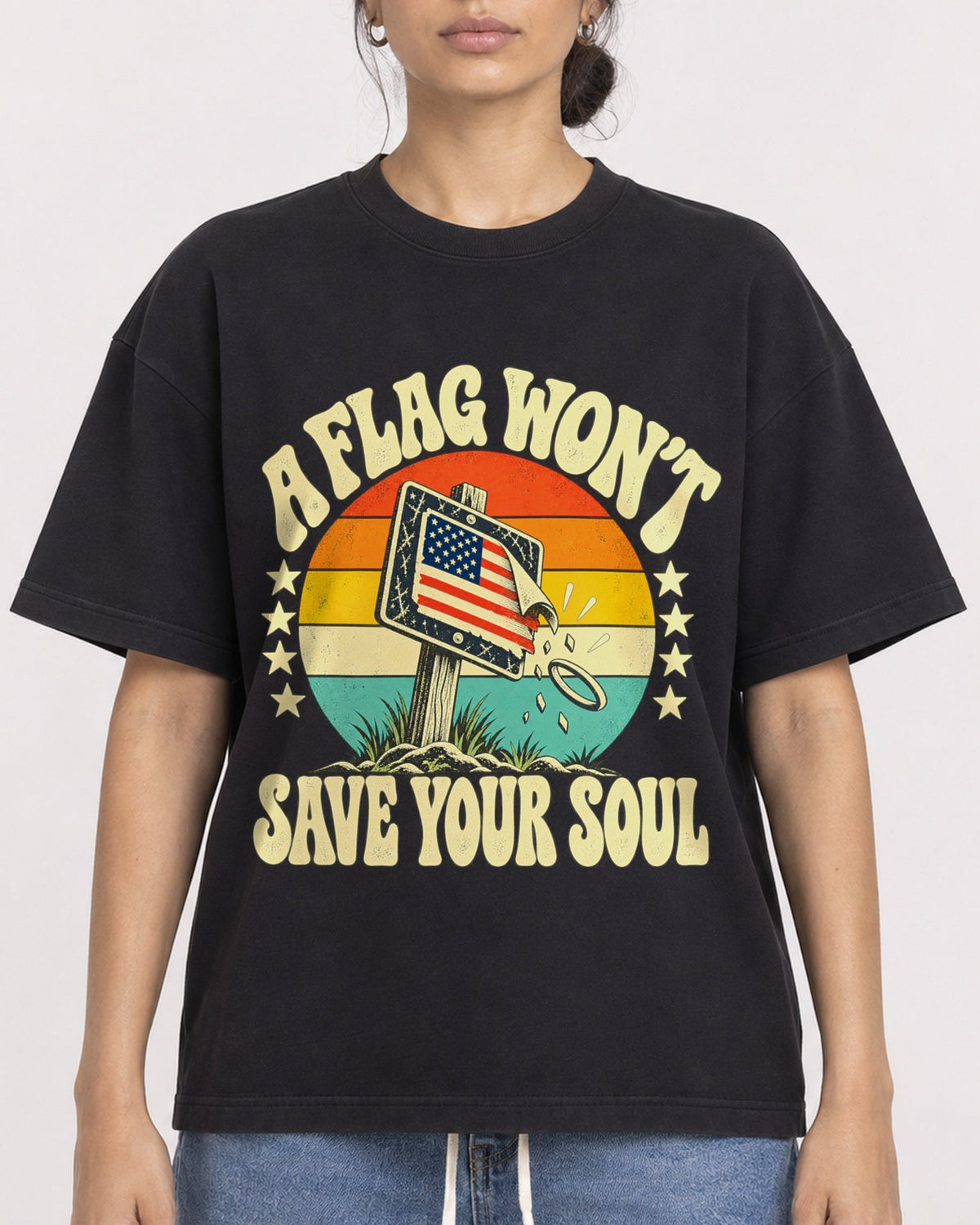 Mockup Boxy Heavyweight Tee Black female close-up 17