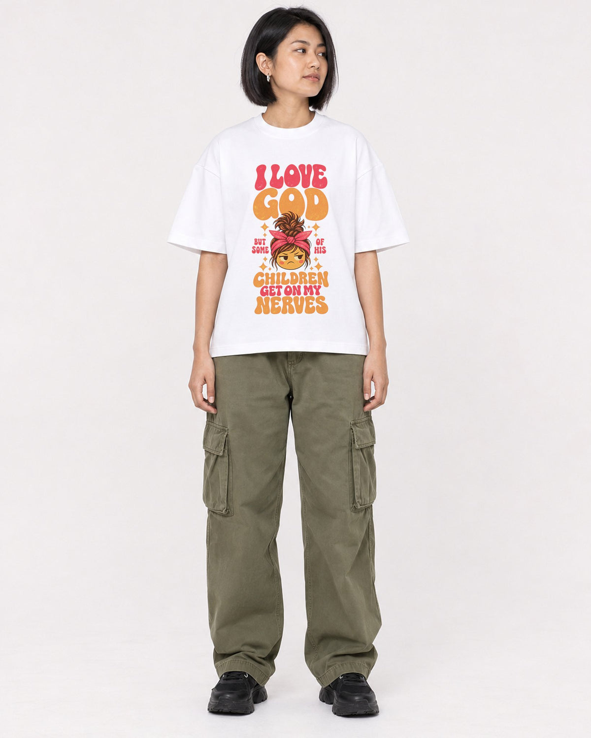 Mockup Boxy Heavyweight Tee White female full-body 32