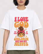 Mockup Boxy Heavyweight Tee White female close-up 32