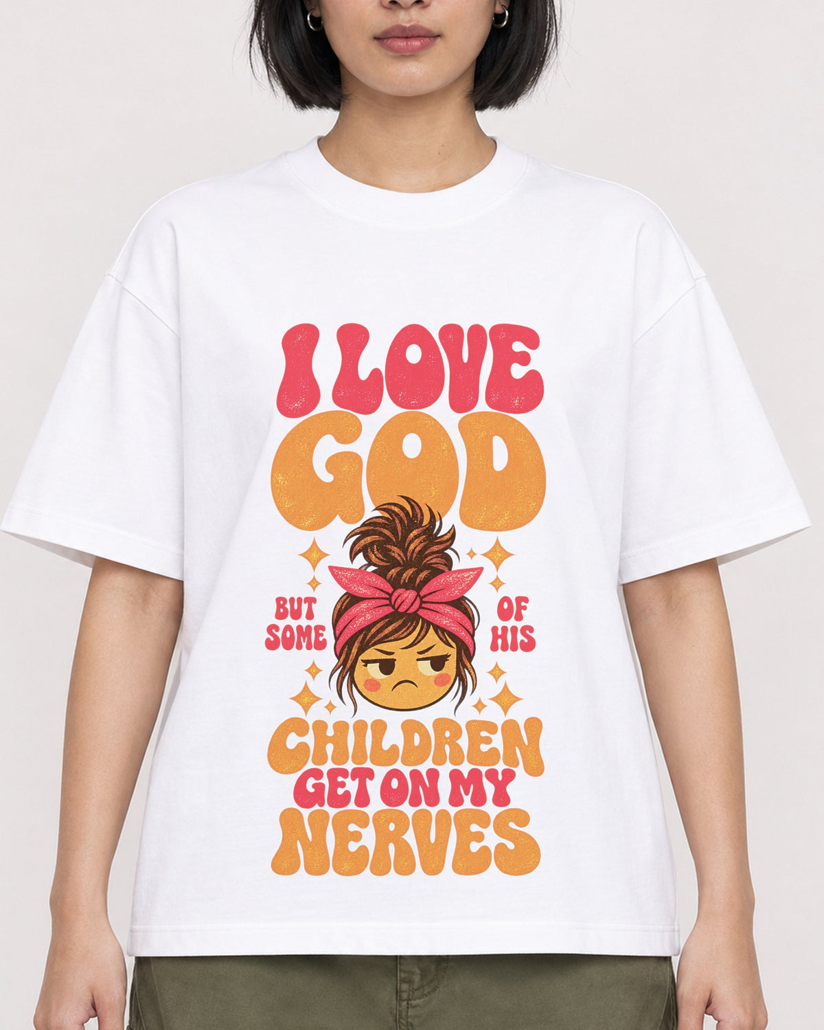 Mockup Boxy Heavyweight Tee White female close-up 32