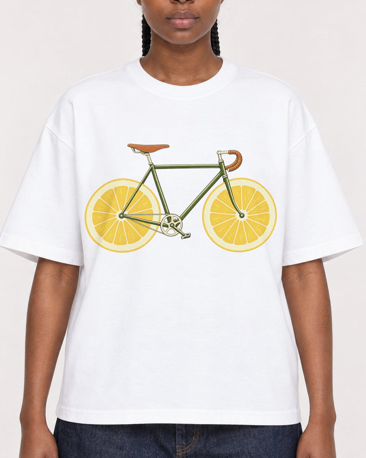 Mockup Boxy Heavyweight Tee White female close-up 44