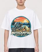 Mockup Boxy Heavyweight Tee White male close-up 01