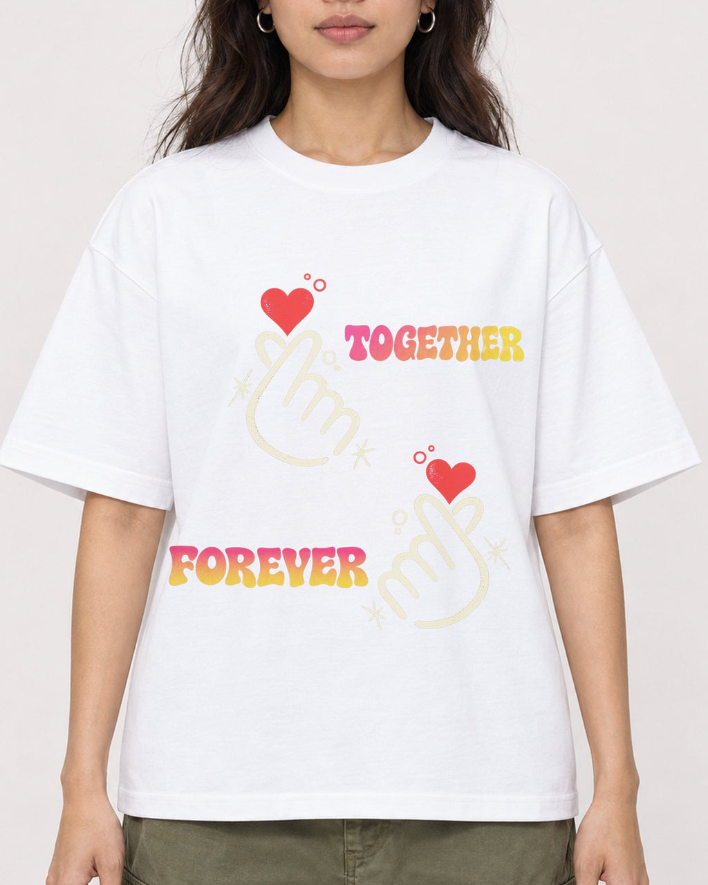 Mockup Boxy Heavyweight Tee White female close-up 02