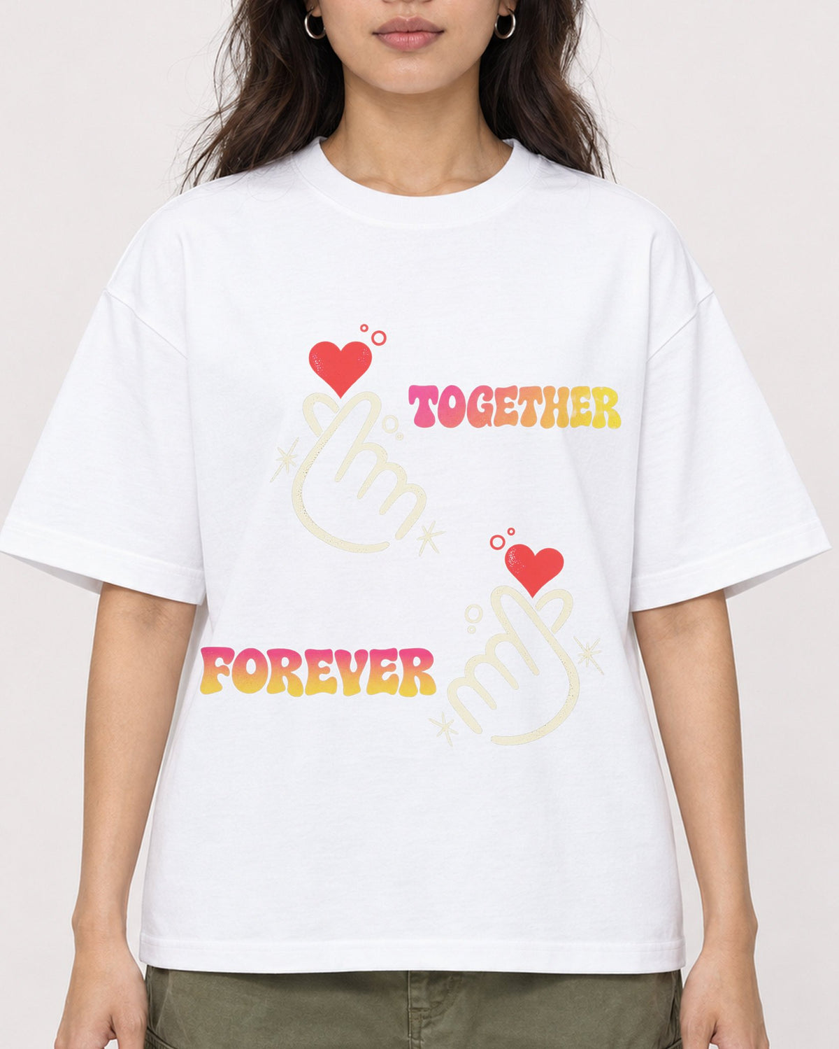 Mockup Boxy Heavyweight Tee White female close-up 02