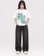 Mockup Boxy Heavyweight Tee White female full-body 13