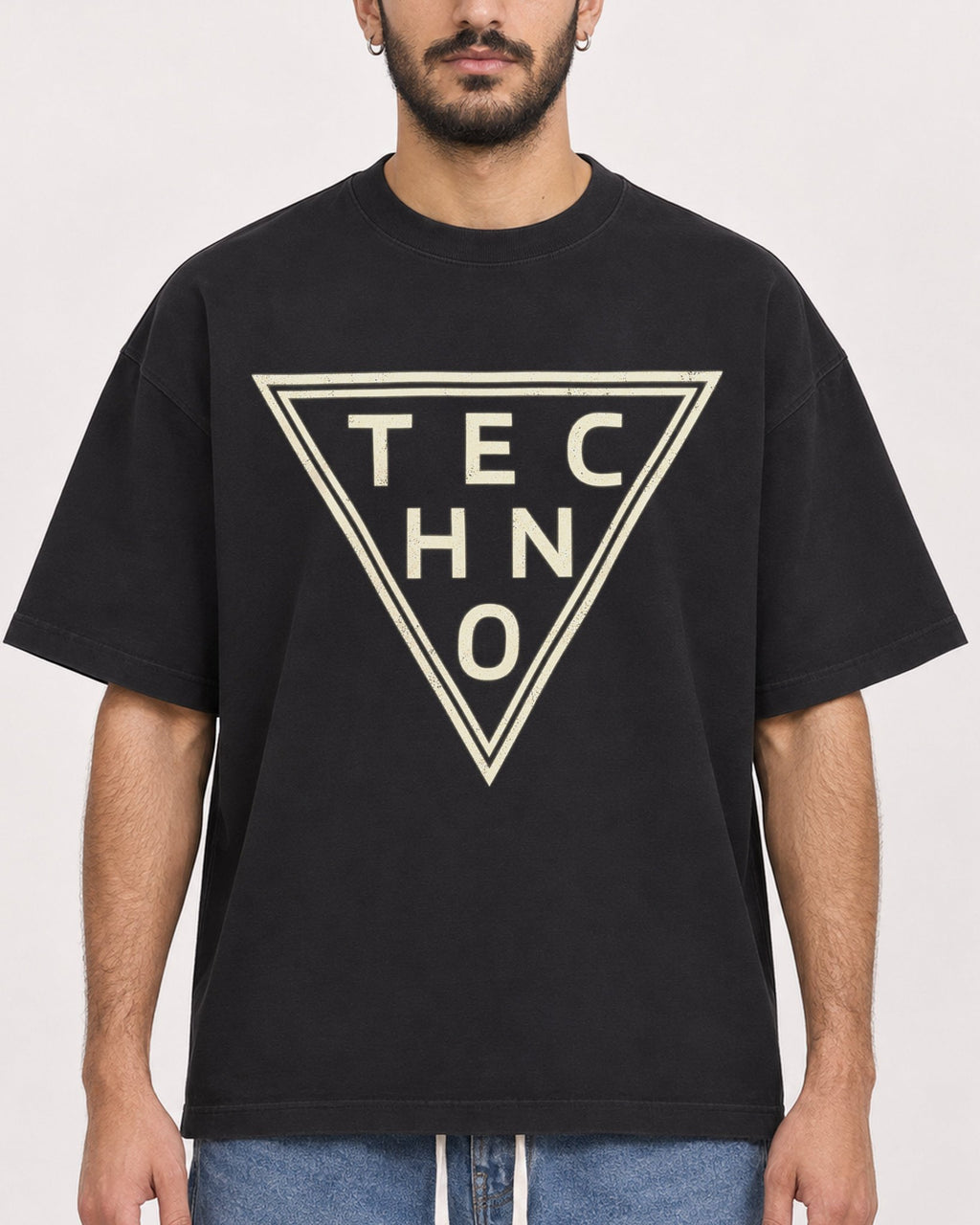 Mockup Boxy Heavyweight Tee Black male close-up 07
