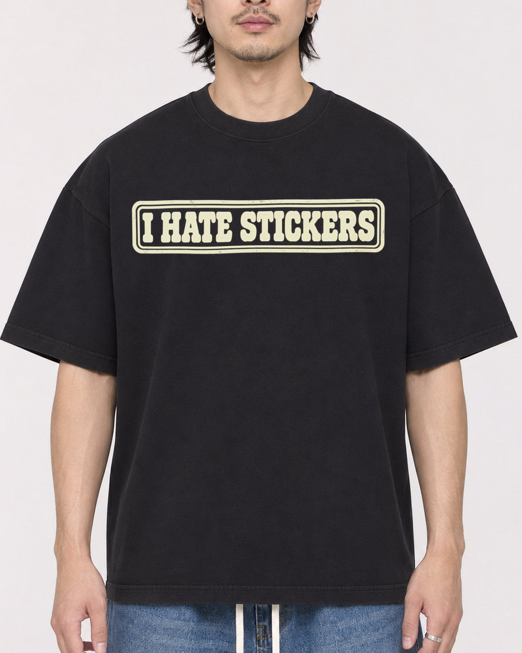 Mockup Boxy Heavyweight Tee Black male close-up 23