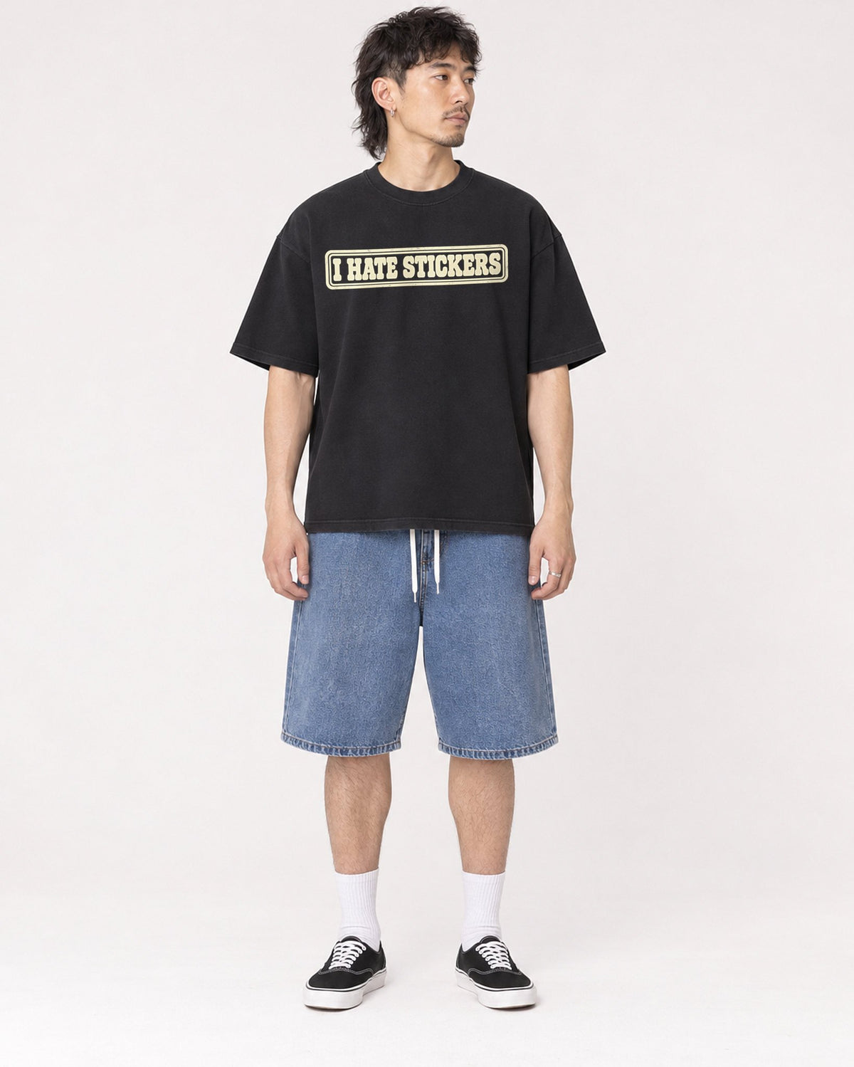 Mockup Boxy Heavyweight Tee Black male full-body 23