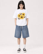 Mockup Boxy Heavyweight Tee White female full-body 01