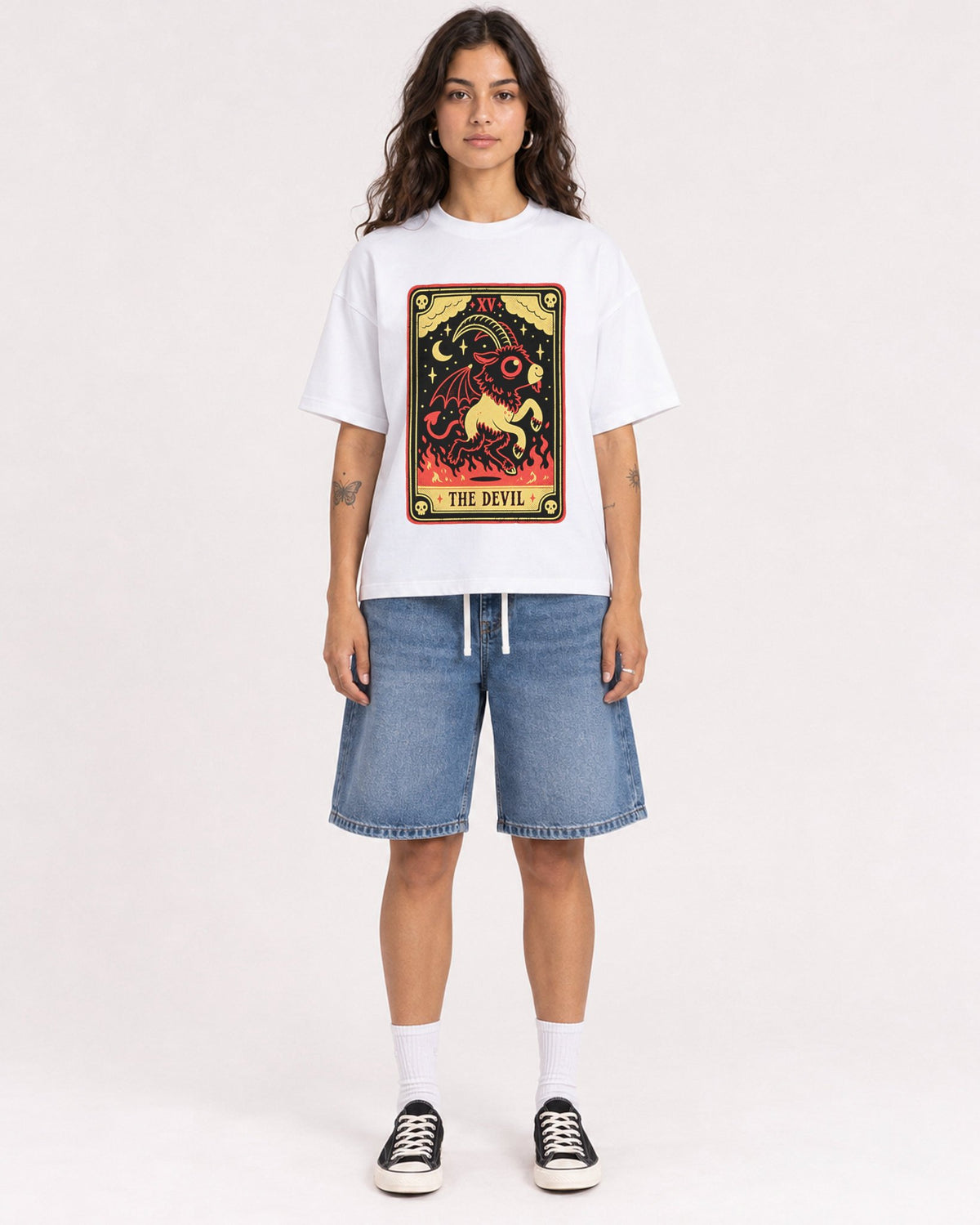 Mockup Boxy Heavyweight Tee White female full-body 06