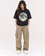 Mockup Boxy Heavyweight Tee Black female full-body 02
