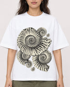 Mockup Boxy Heavyweight Tee White female close-up 02