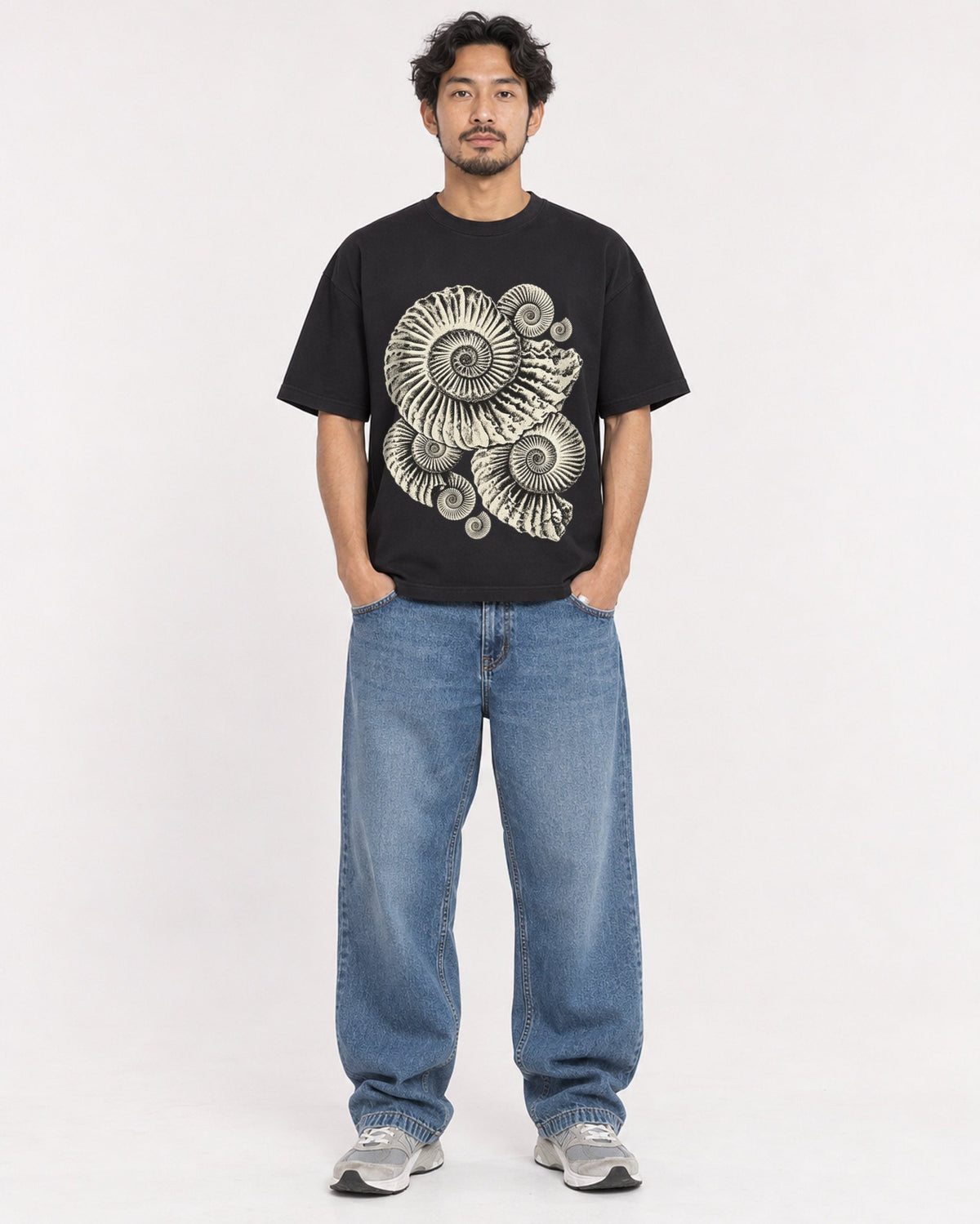 Mockup Boxy Heavyweight Tee Black male full-body 02