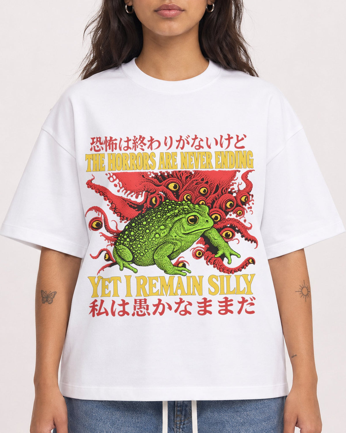 Mockup Boxy Heavyweight Tee White female close-up 06