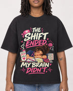 Mockup Boxy Heavyweight Tee Black female close-up 24