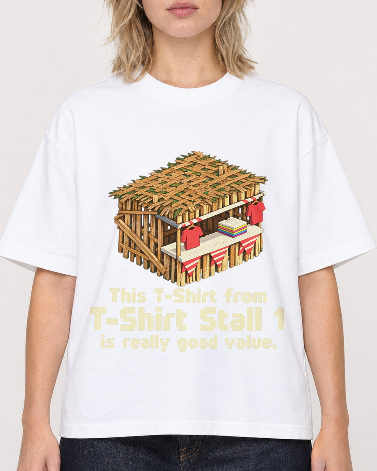 Mockup Boxy Heavyweight Tee White female close-up 19