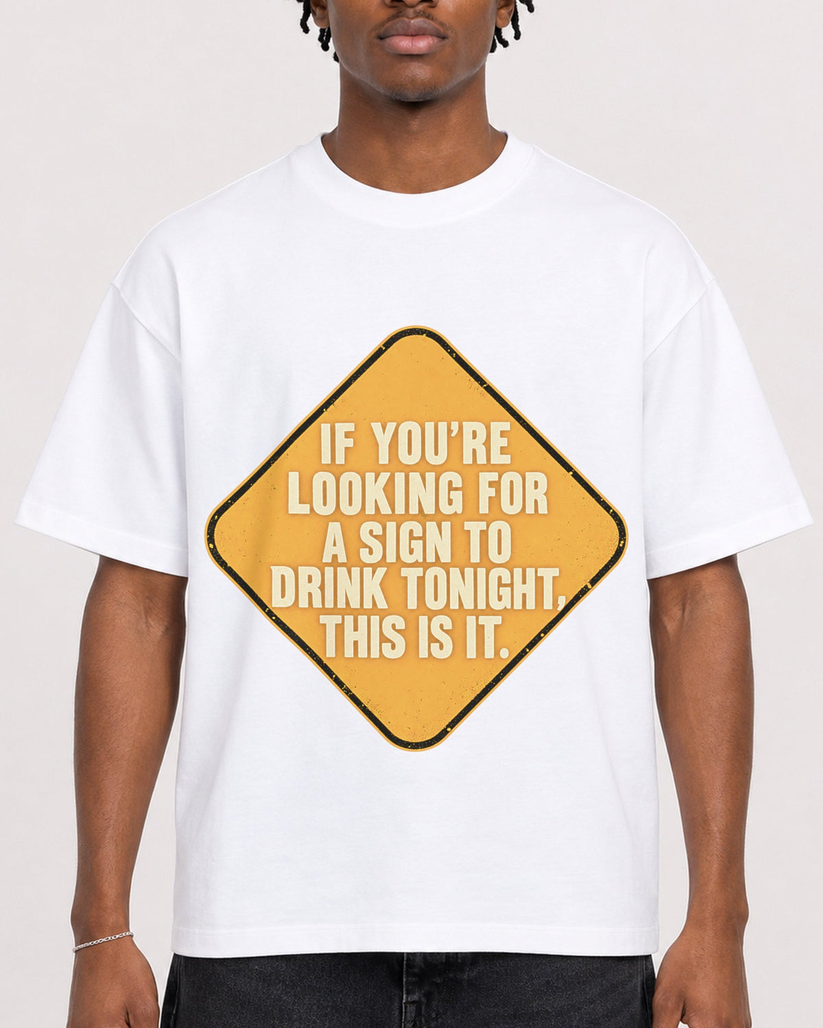 Mockup Boxy Heavyweight Tee White male close-up 05