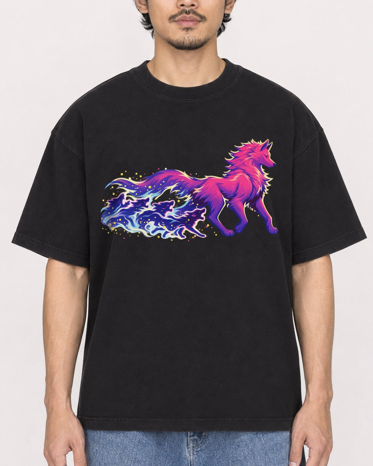 Mockup Boxy Heavyweight Tee Black male close-up 02