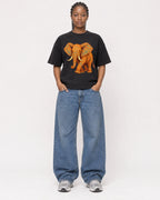 Mockup Boxy Heavyweight Tee Black female full-body 44