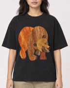 Mockup Boxy Heavyweight Tee Black female close-up 02