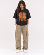 Mockup Boxy Heavyweight Tee Black female full-body 02
