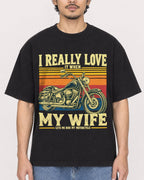 Mockup Boxy Heavyweight Tee Black male close-up 02