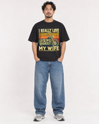 Mockup Boxy Heavyweight Tee Black male full-body 02