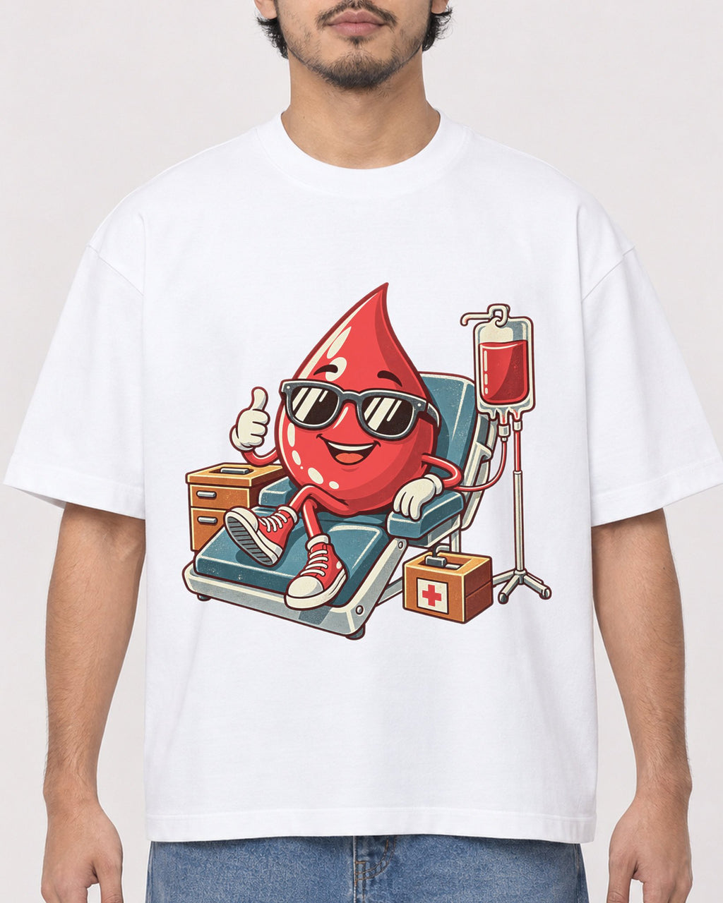 Mockup Boxy Heavyweight Tee White male close-up 02