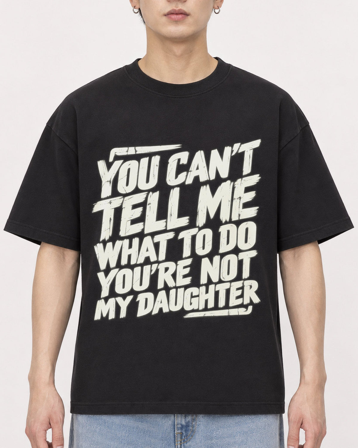 Mockup Boxy Heavyweight Tee Black male close-up 01