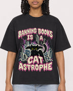 Mockup Boxy Heavyweight Tee Black female close-up 15