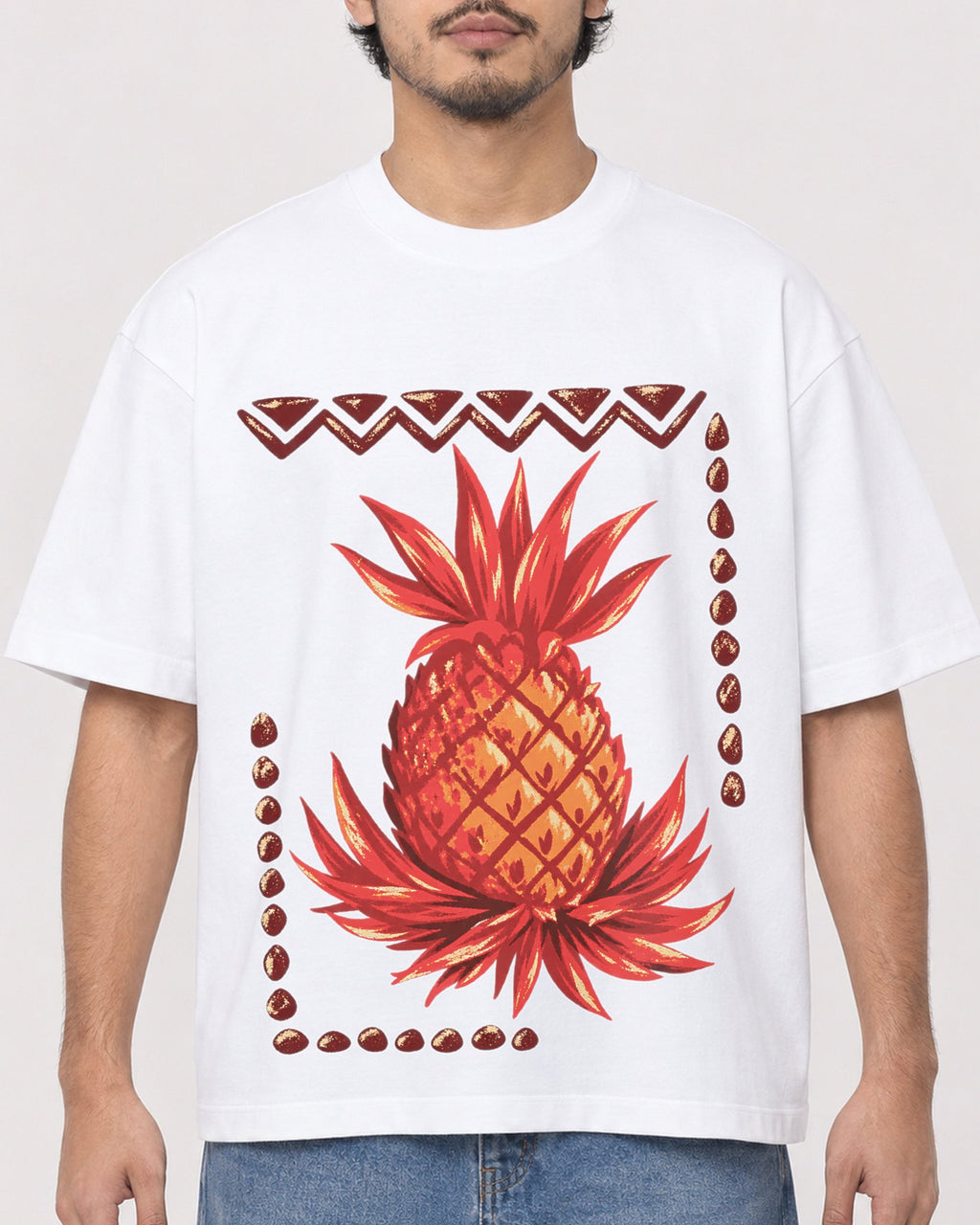 Mockup Boxy Heavyweight Tee White male close-up 02