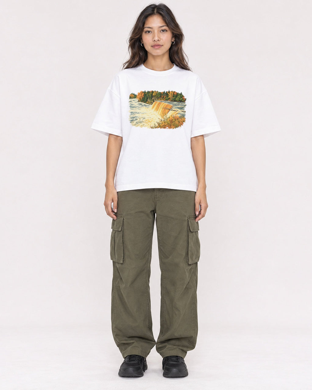 Mockup Boxy Heavyweight Tee White female full-body 02