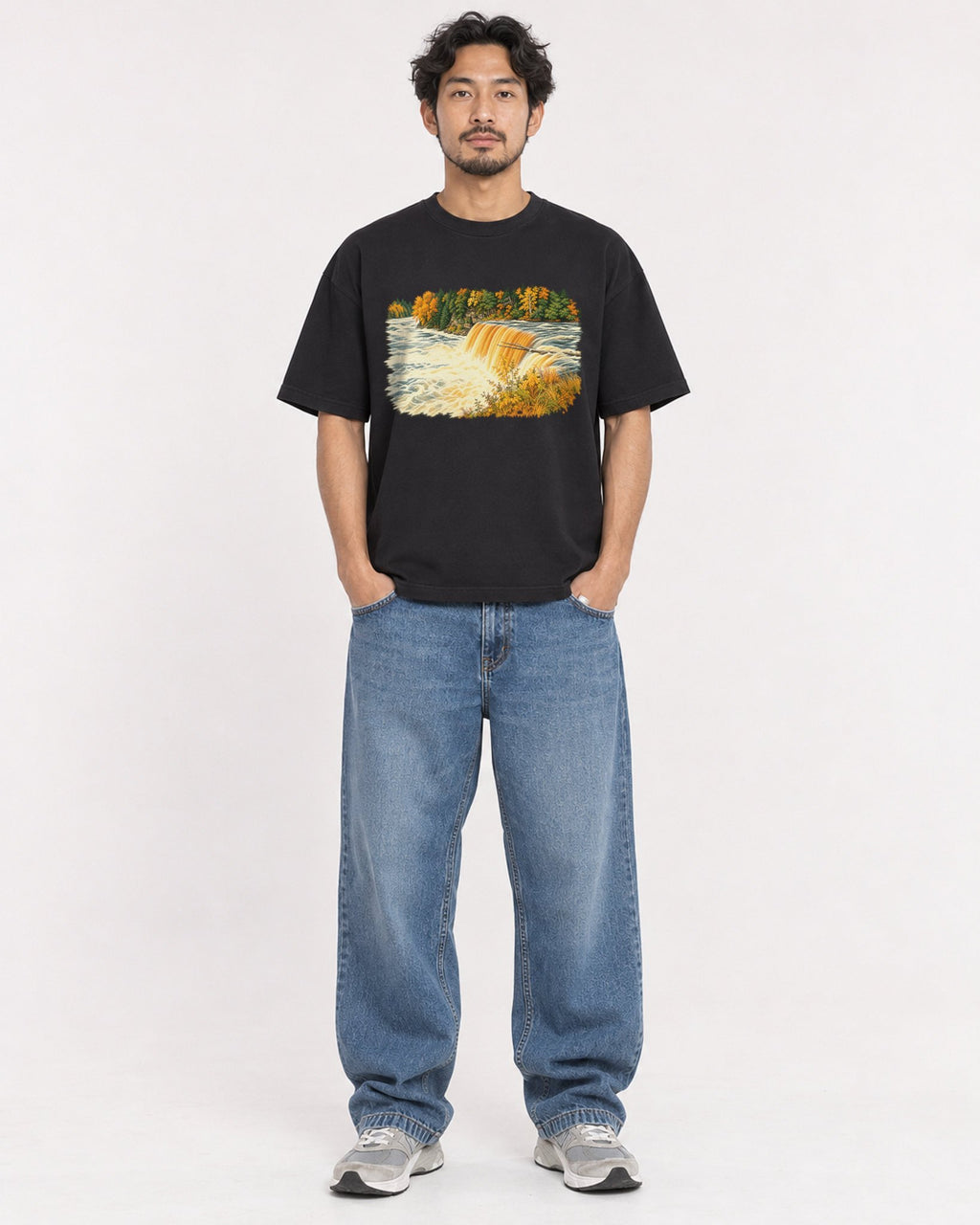 Mockup Boxy Heavyweight Tee Black male full-body 02