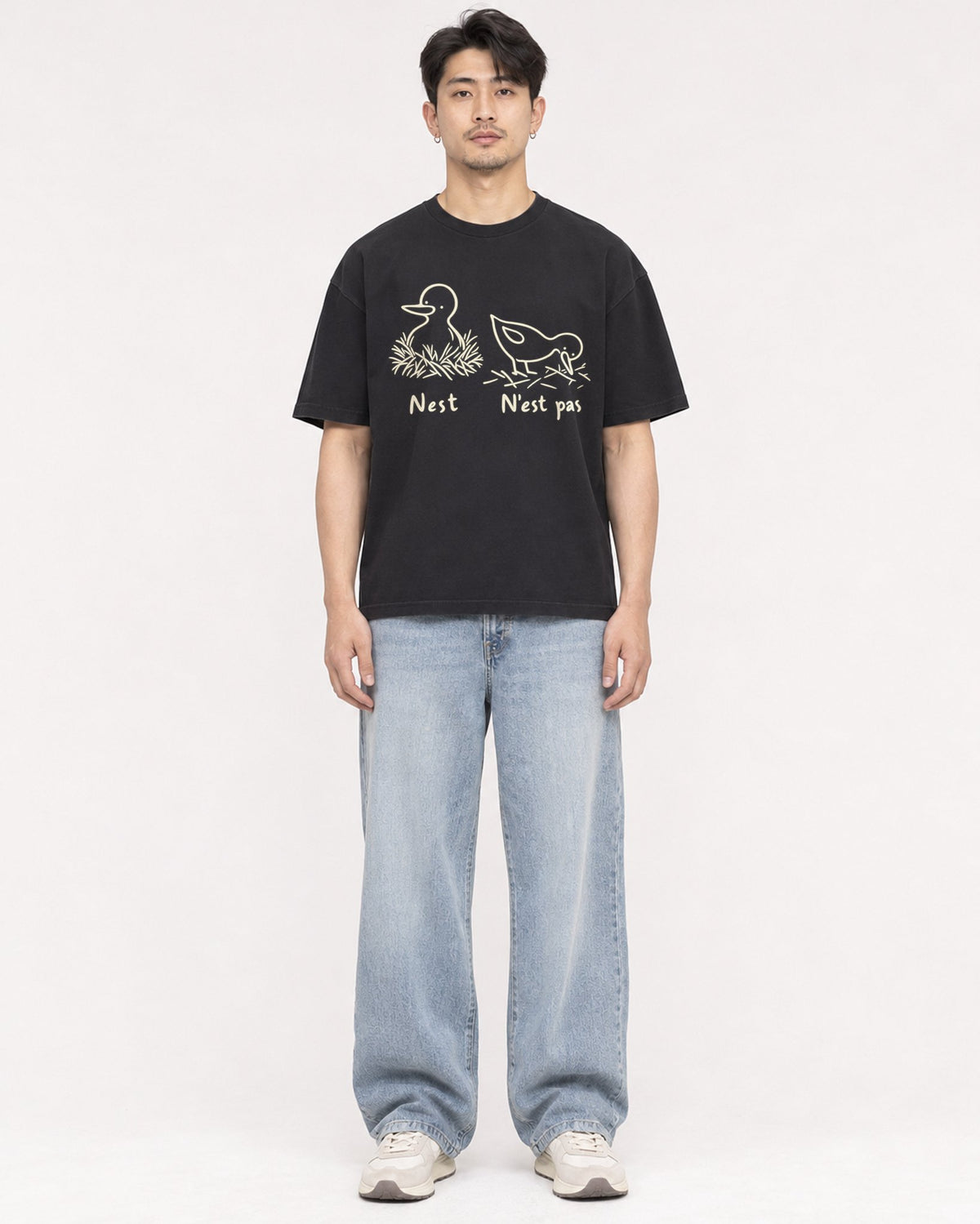 Mockup Boxy Heavyweight Tee Black male full-body 13