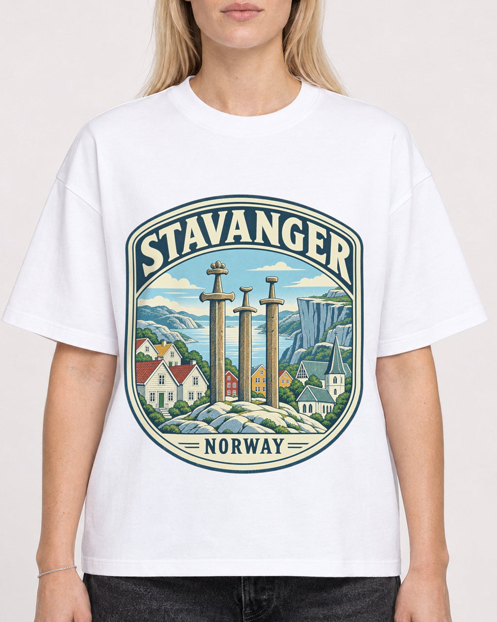 Mockup Boxy Heavyweight Tee White female close-up 08