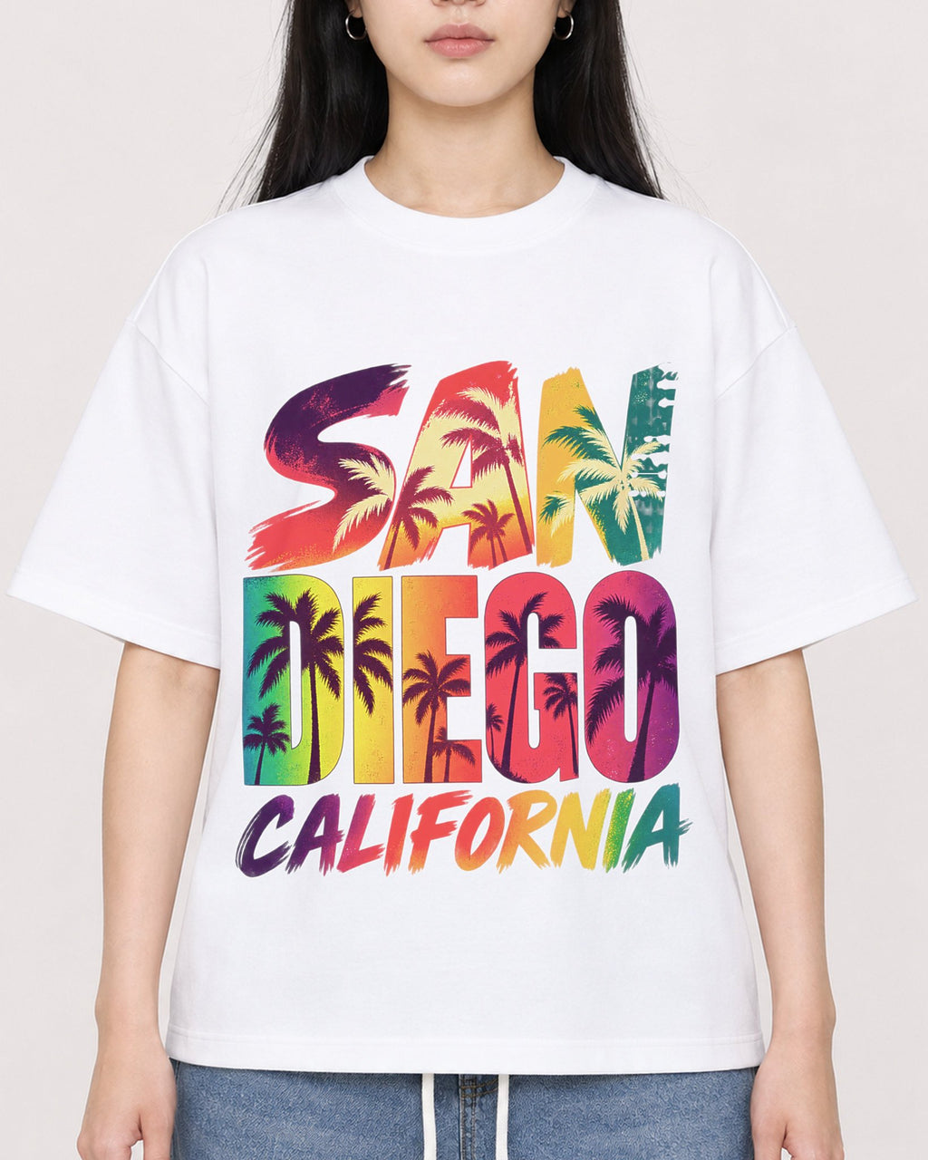 Mockup Boxy Heavyweight Tee White female close-up 01