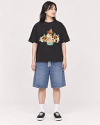 Mockup Boxy Heavyweight Tee Black female full-body 13