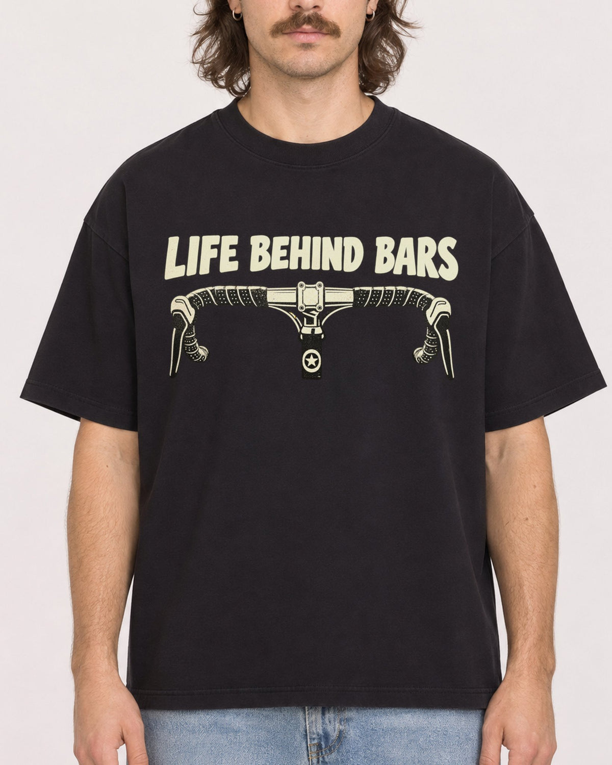 Mockup Boxy Heavyweight Tee Black male close-up 49