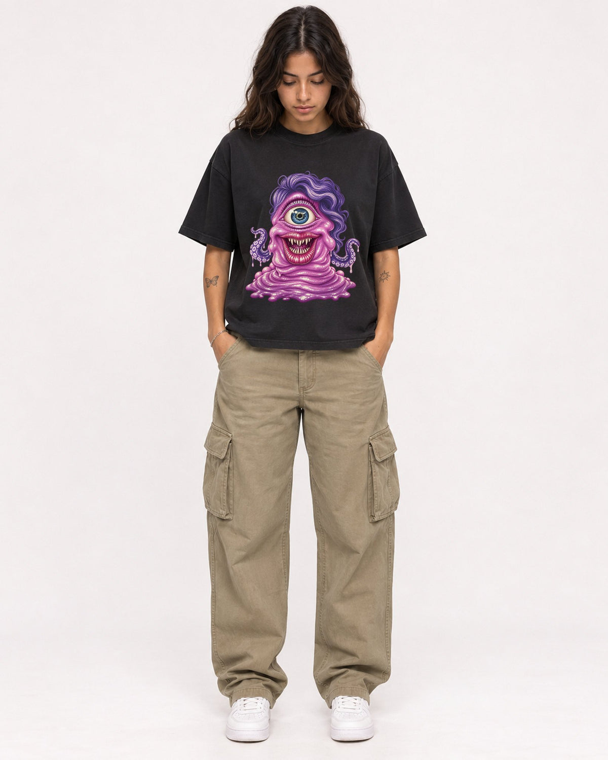Mockup Boxy Heavyweight Tee Black female full-body 06