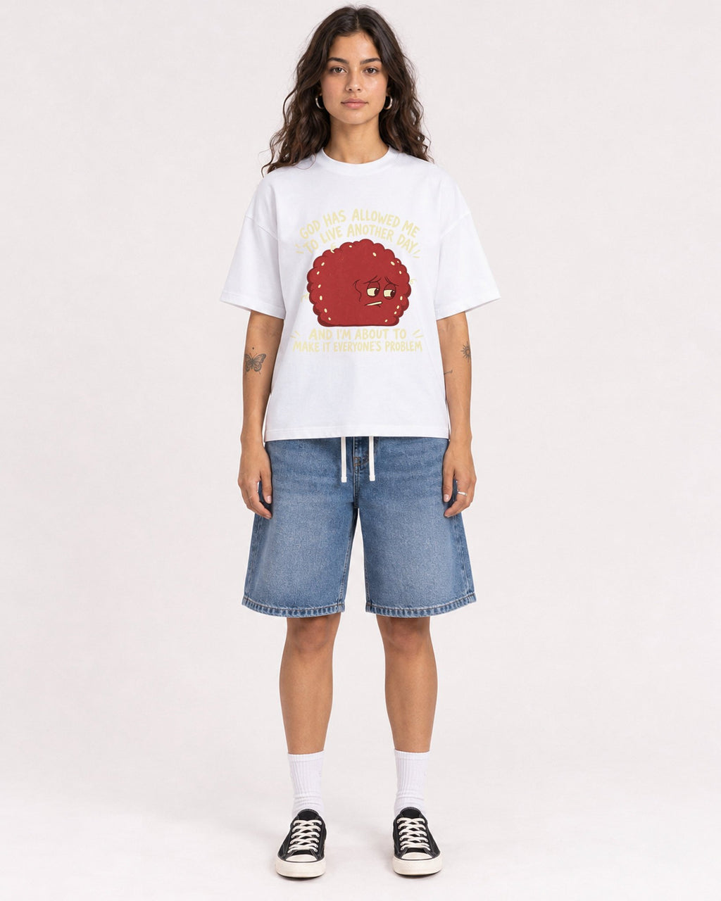 Mockup Boxy Heavyweight Tee White female full-body 06