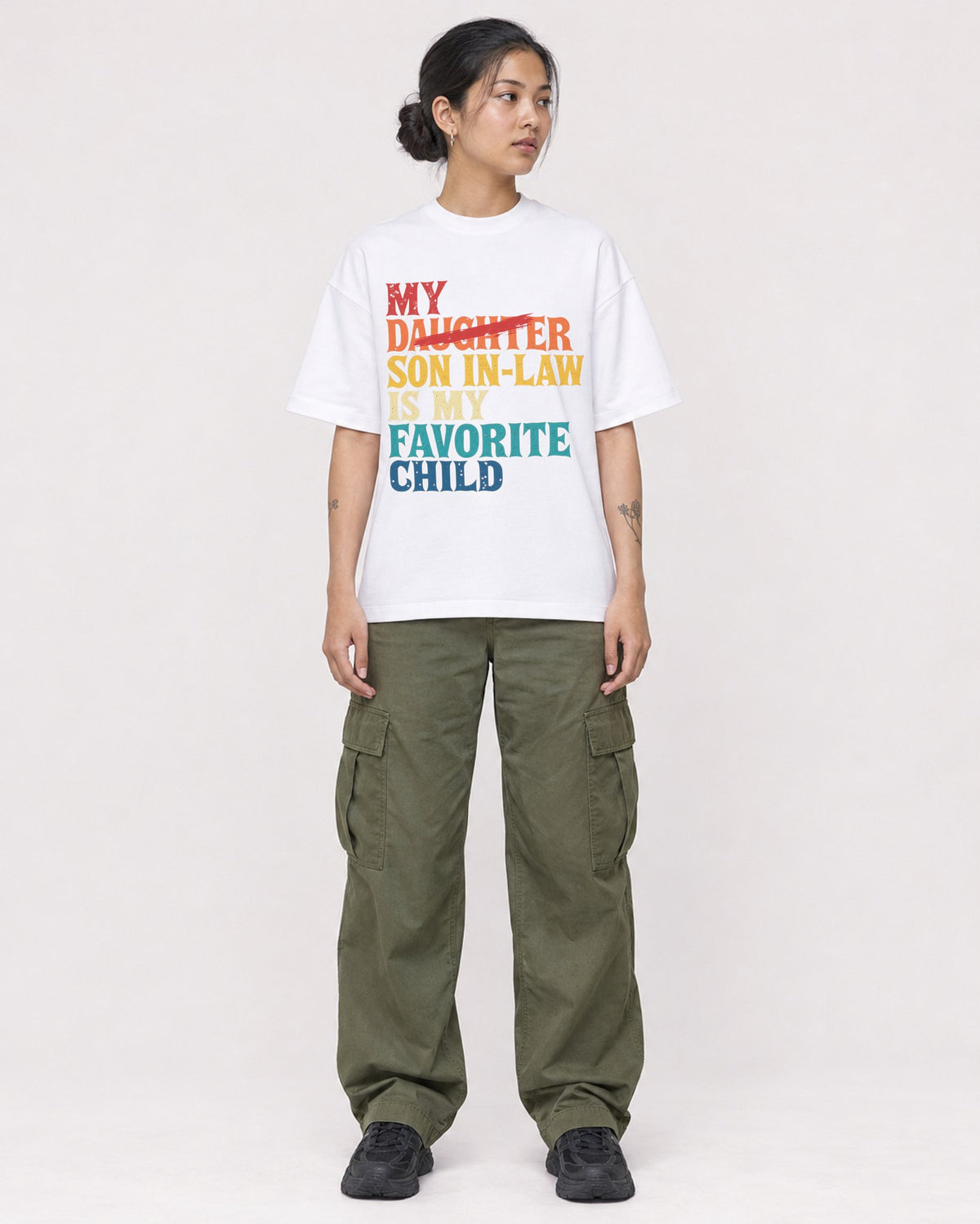 Mockup Boxy Heavyweight Tee White female full-body 12