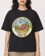 Mockup Boxy Heavyweight Tee Black female close-up 02