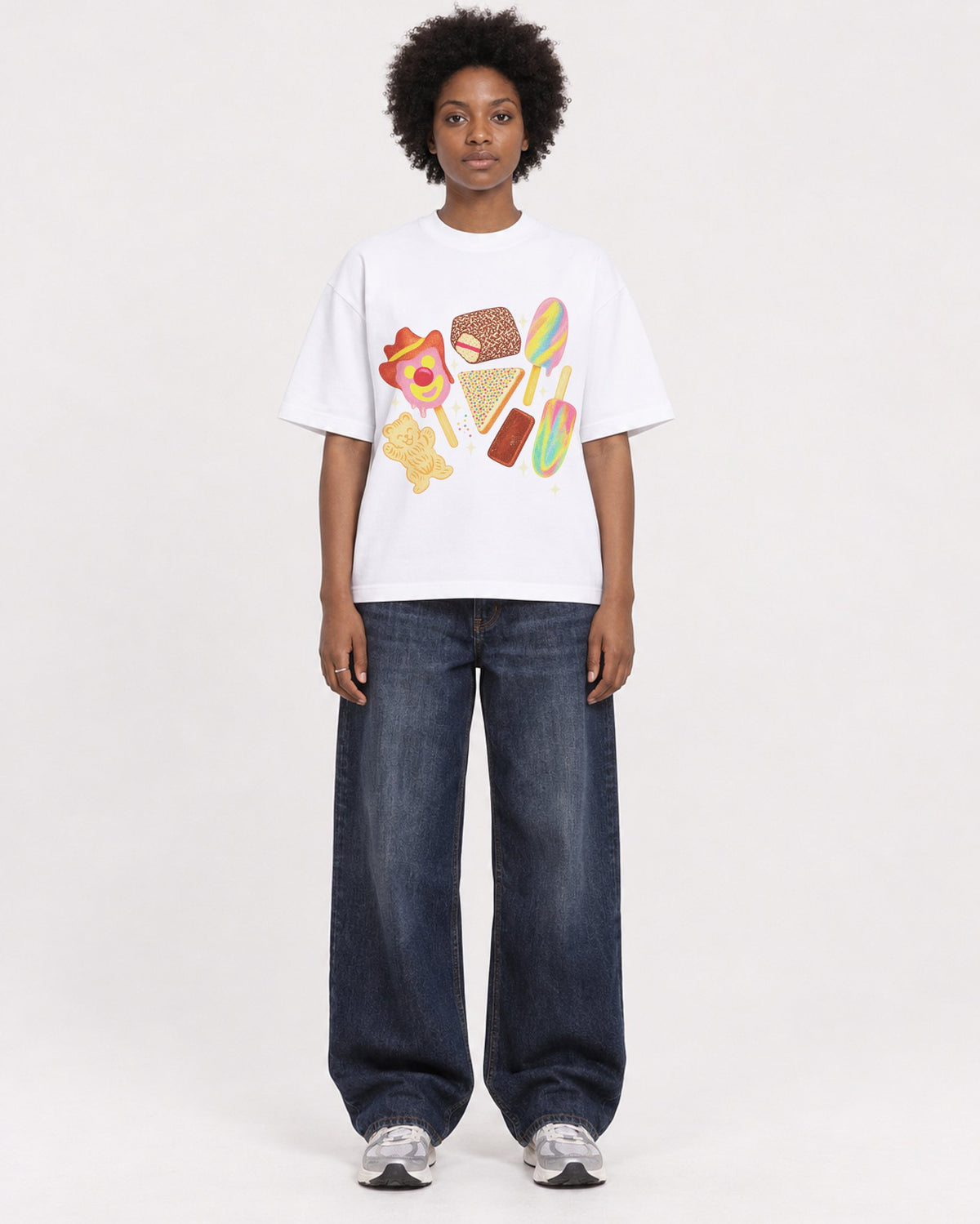 Mockup Boxy Heavyweight Tee White female full-body 14