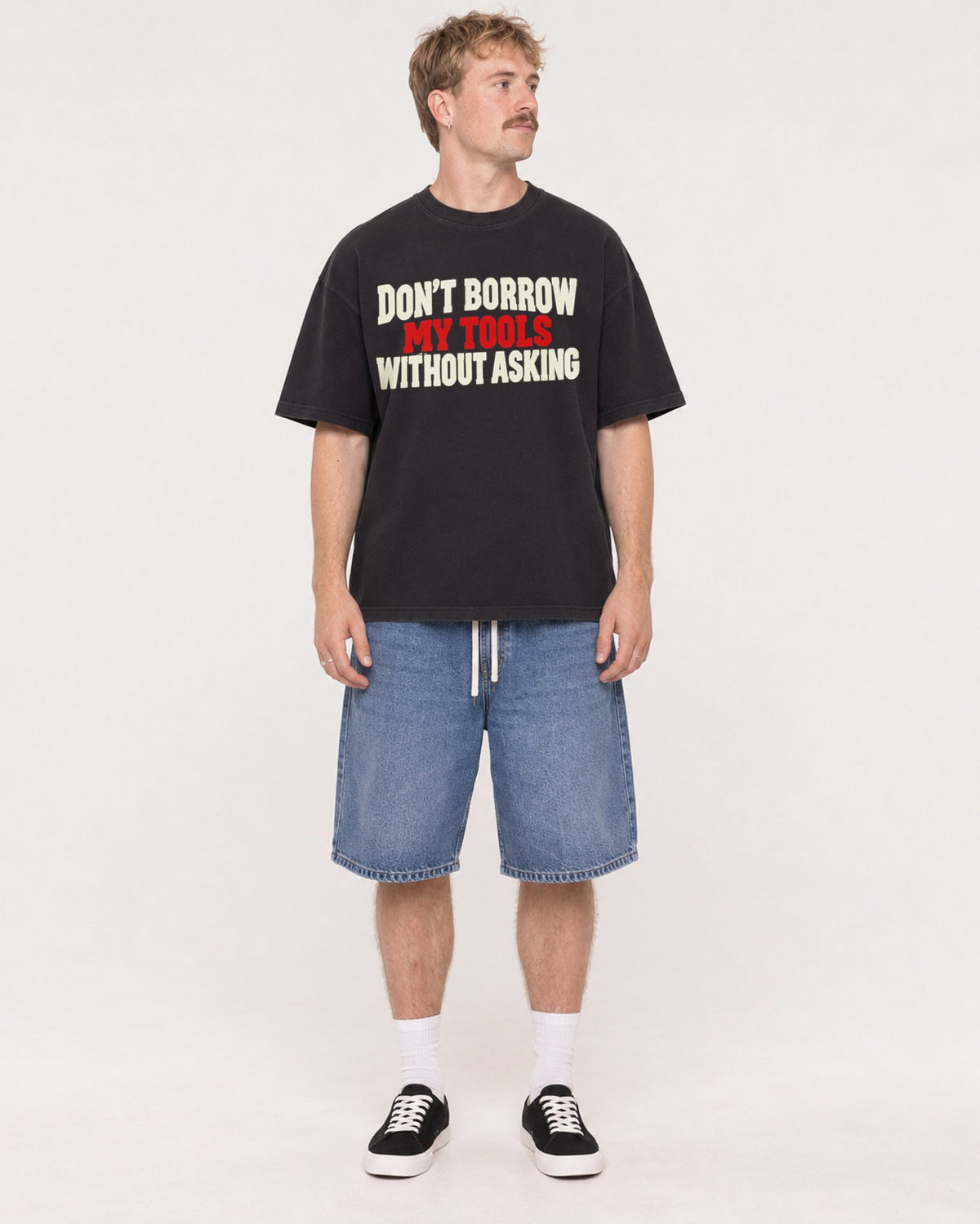 Mockup Boxy Heavyweight Tee Black male full-body 19