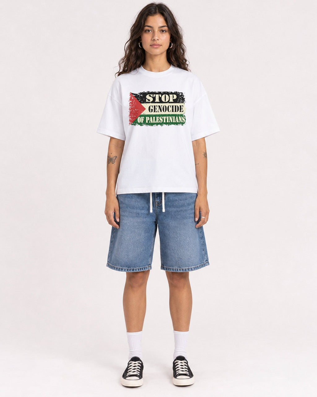 Mockup Boxy Heavyweight Tee White female full-body 06