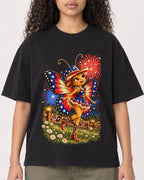 Mockup Boxy Heavyweight Tee Black female close-up 10