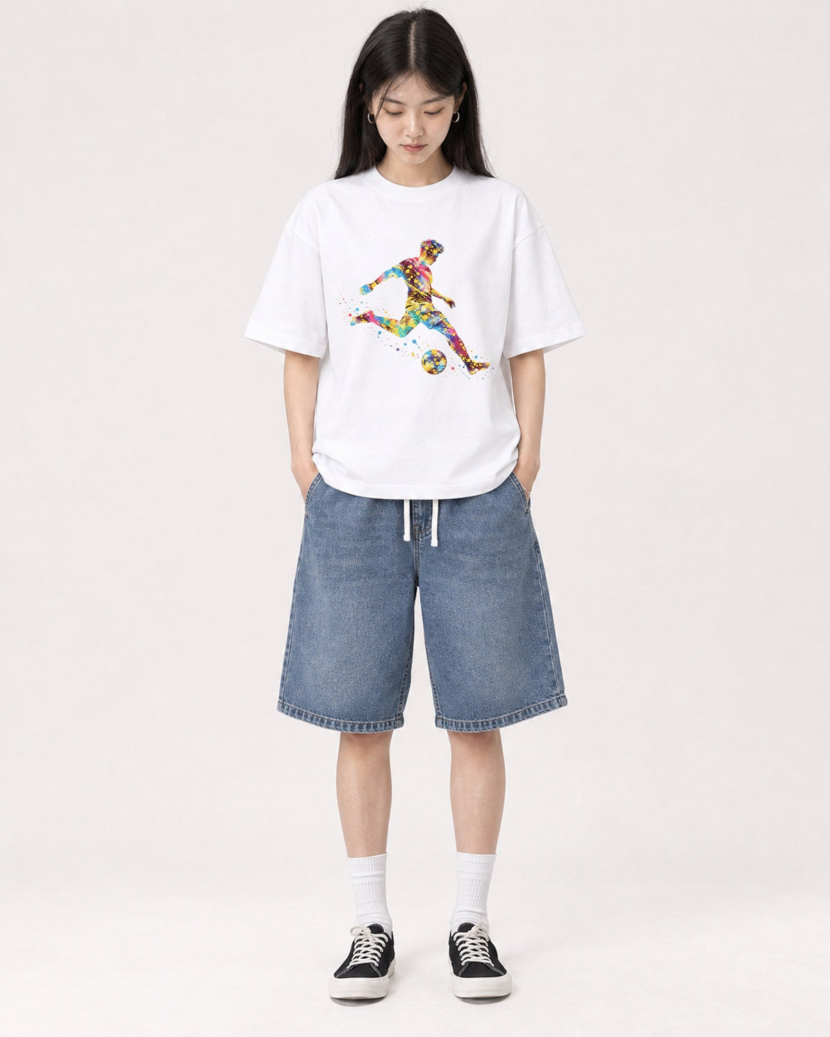 Mockup Boxy Heavyweight Tee White female full-body 01