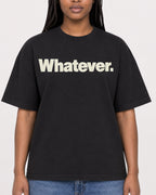 Mockup Boxy Heavyweight Tee Black female close-up 04