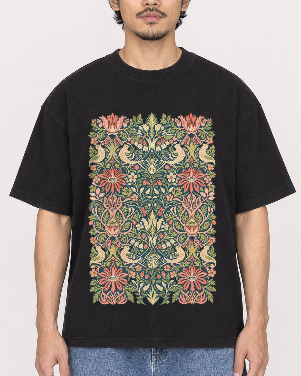 Mockup Boxy Heavyweight Tee Black male close-up 02