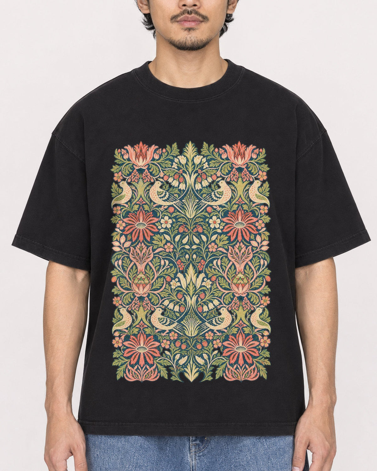 Mockup Boxy Heavyweight Tee Black male close-up 02